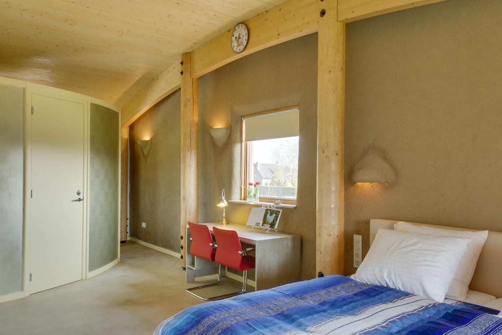 Strohotel Aalshof Haps Bagian luar foto
